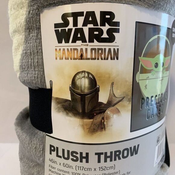 Disney Star Wars Baby Yoda Plush Throw 46" x 60" Mandalorian Precious Cargo NWT - Picture 10 of 10